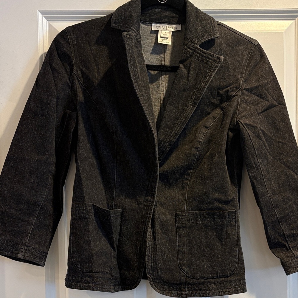 White House Black Market Black cropped sleeve Denim Blazer